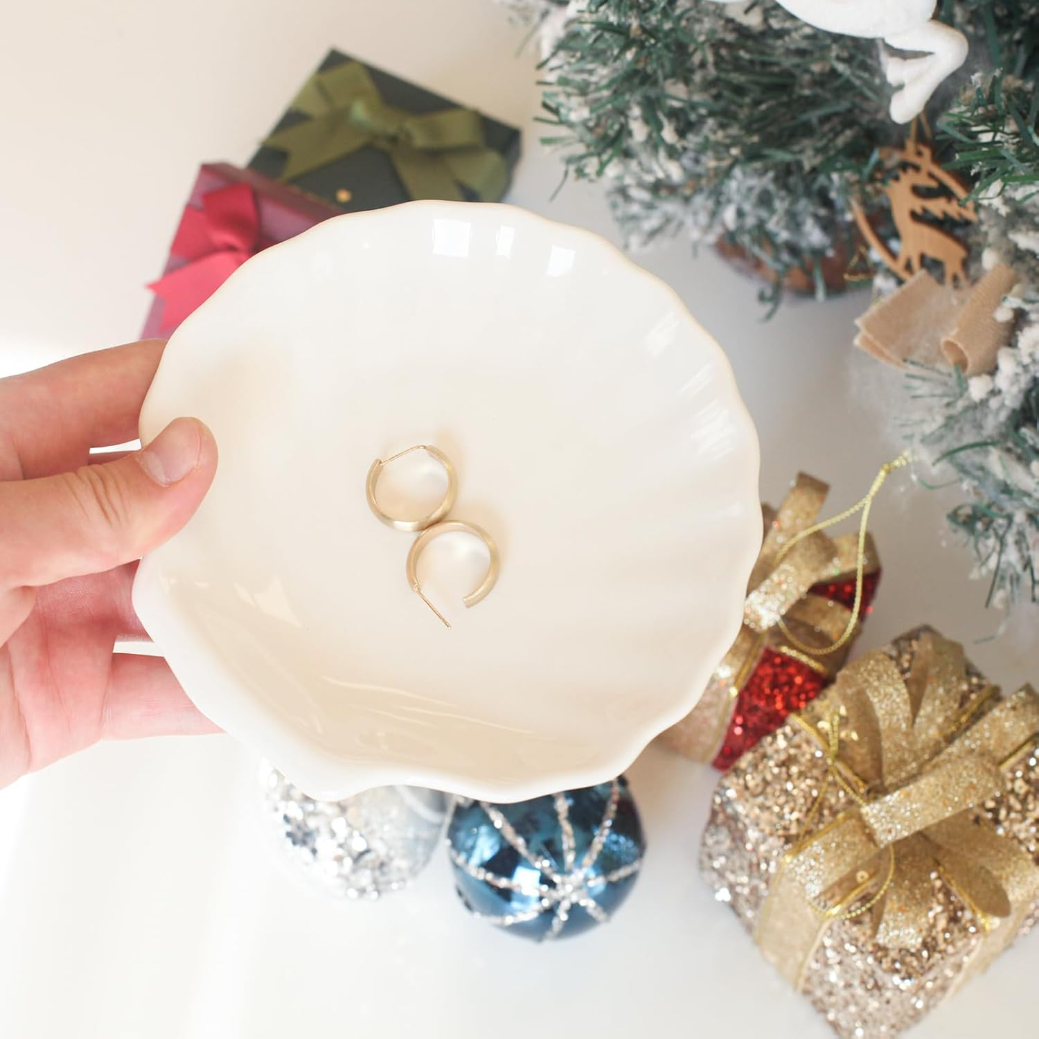 Shell Ring Dish Tray, Ceramic Jewelry Tray Trinket Dish, Seashell Key Holder Bowl, Beach Room Coastal Decor Aesthetic, Ocean Bathroom Counter Decor, White, Small image number 4