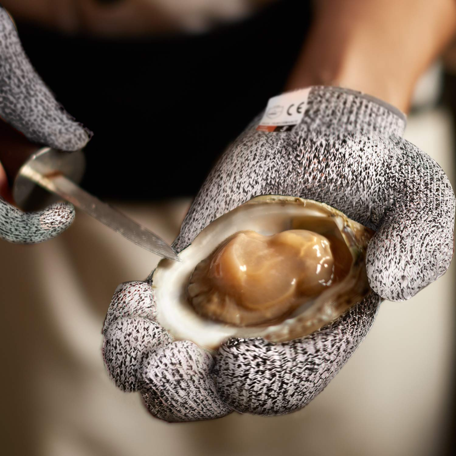 THOMEN 4 PCS (M+L) Cut Resistant Gloves Level 5 Protection for Kitchen, Upgrade Safety anti Cutting Gloves for Meat Cutting, Wood Carving, Mandolin Slicing and More image number 4