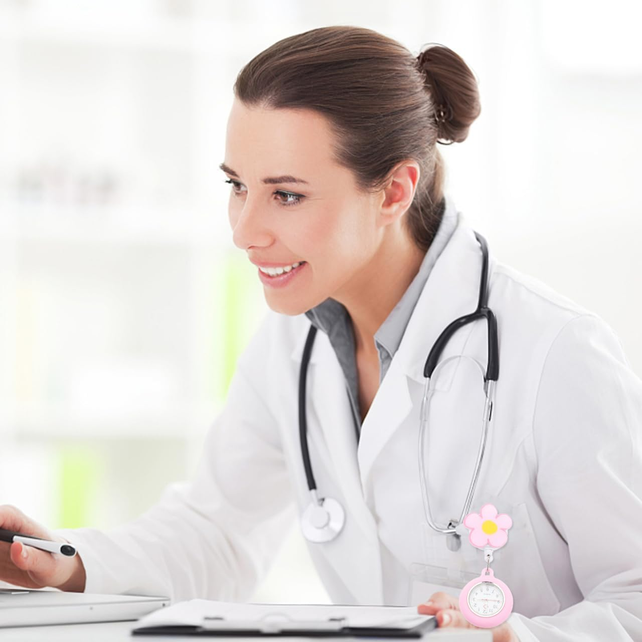 Gatuida Pocket Watch Clip on Watch Cover Fob Watch Digital Nurses Watch Digital Watches for Women Lapel Pin Watch Hanging Watch Miss Pearlescent Reel Quartz image number 2