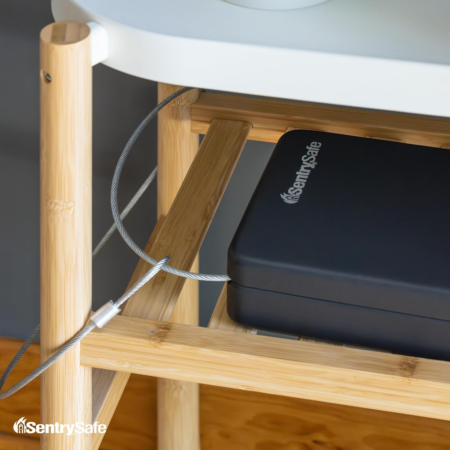 Sentrysafe P005K Safes Portable Lock Box with Key, 0.05 Cubic Feet, Black image number 2