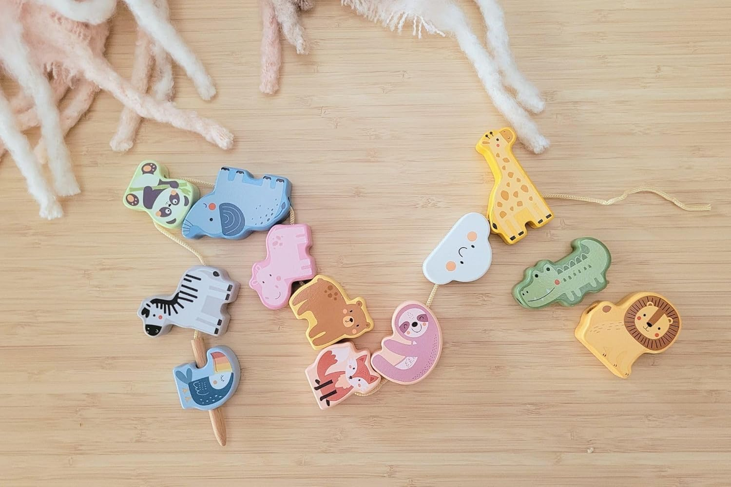 Tooky Toy TJ003 My Forest Friends Lacing Blocks - Wild Animals: Lacing Animals Motor Skills for Kids image number 4