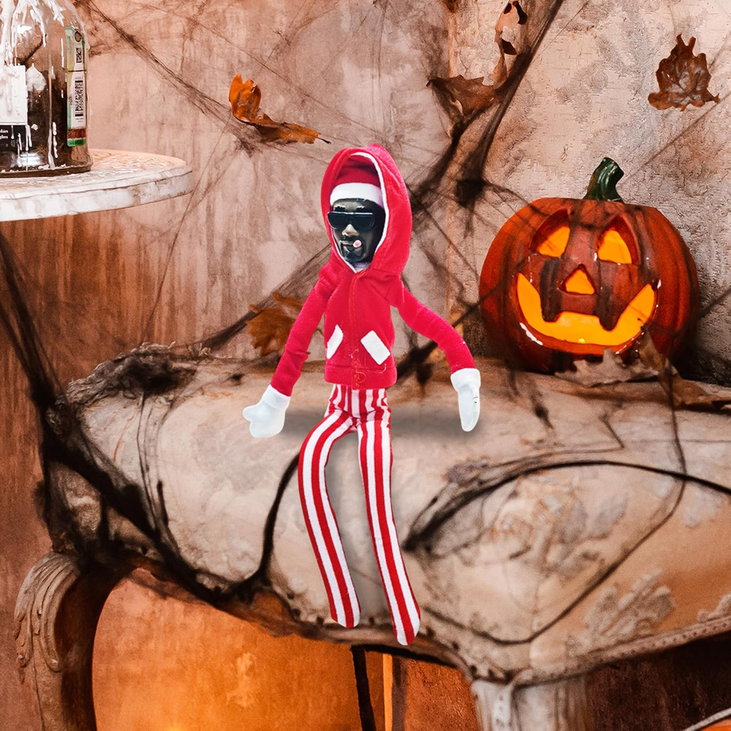 Snoop on a Stoop Elf Rapper Christmas Decoration, Handmade Hip Hop Ornament Plush for Holiday Home Garden Party Decor (Red) image number 6