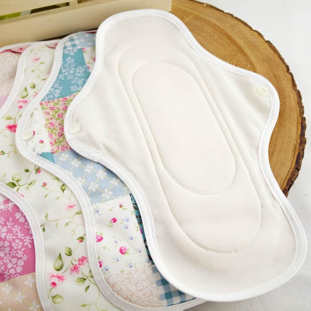 Hannahpad Organic Medium Sanitary Cloth Pad Extra Grip, Medium