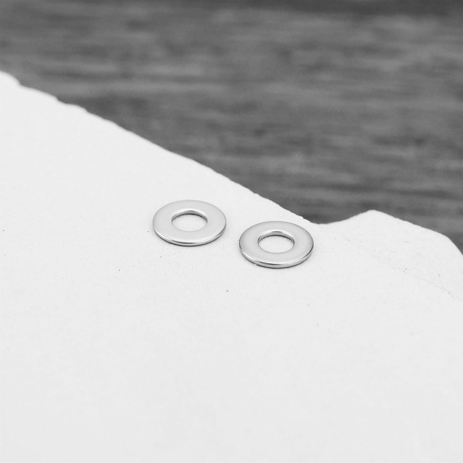 Briny River 200Pcs M1.6 Stainless Steel Sealed Flat Washer for Industry Furniture Screws Computer 1.8X4X0.35Mm