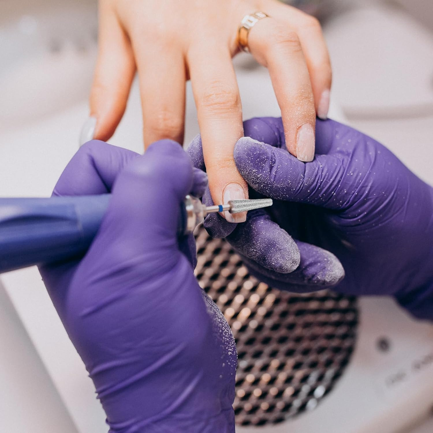 Pack of 3 Nail Drill Bits Attachments Tungsten Alloy Nail Drill Bit Set Drill Bit for Nails Carbide Bits Remove Gel Acrylic Cuticles Professional Nail Cutter Grinding Heads for Manicure image number 4