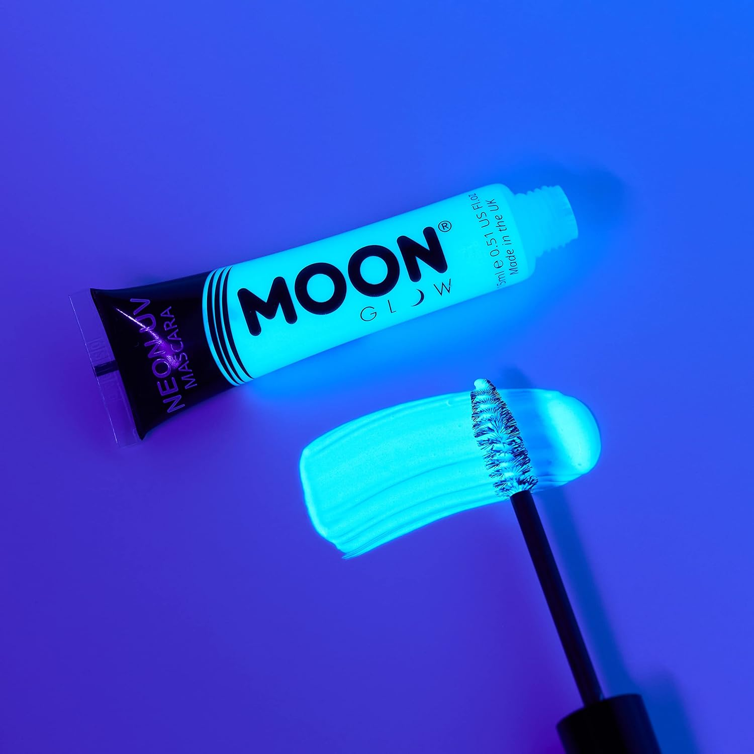 Moon Glow - Neon UV Mascara 15Ml White - Glows Brightly under UV Lighting image number 1