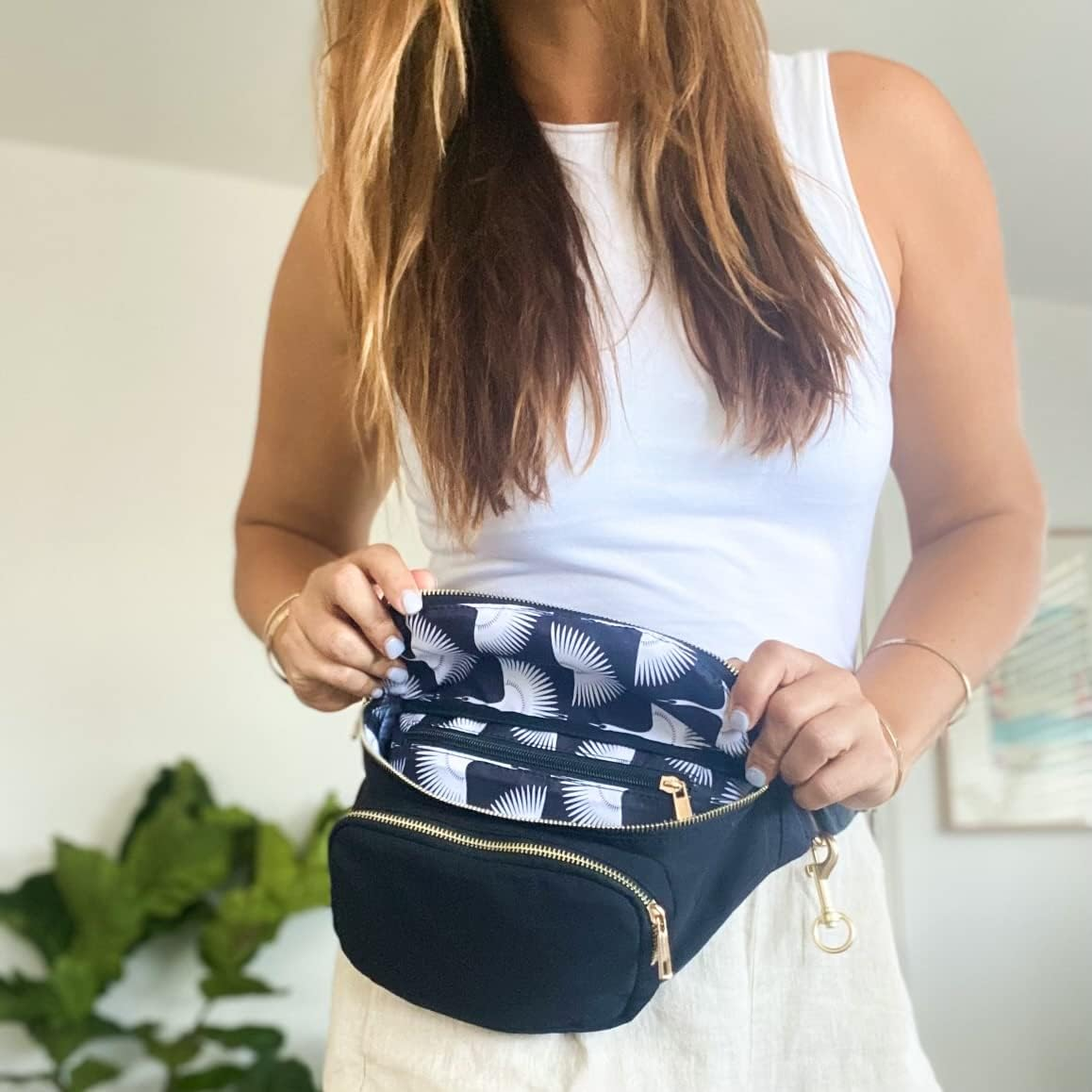 Ditty Co. Small Diaper Bag - Portable Changing Pad - Crossbody Bags for Women - Baby Wipe Holder - Baby Travel Essentials image number 2