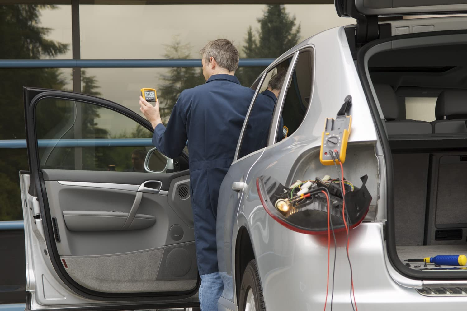 Fluke 1000V 10A Ac/Dc Remote Display Multimeter image number 1