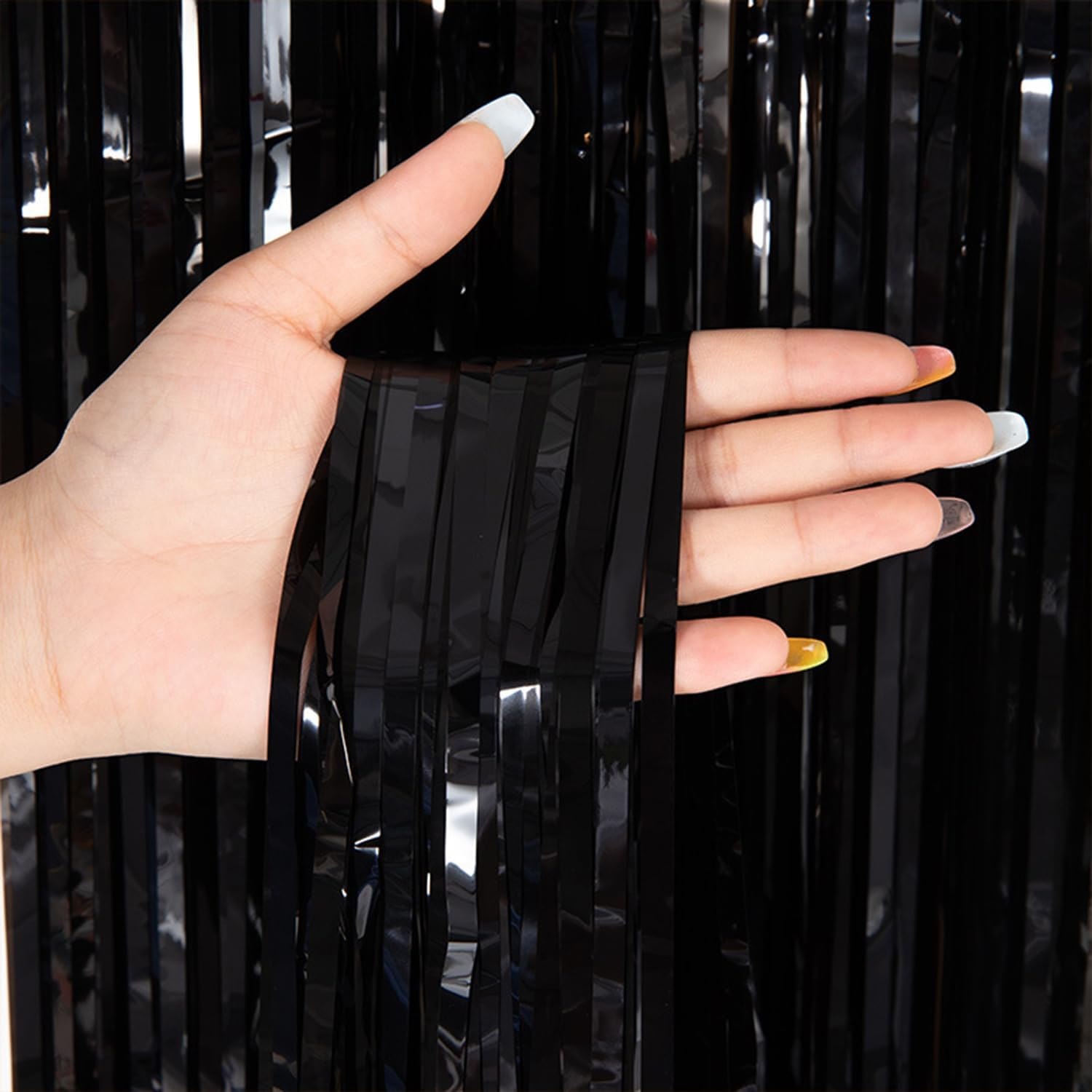 4 Pack Foil Fringe Curtains, Tinsel Streamers Birthday Party Decorations Photo Booth Props for Birthday Wedding Engagement Bachelorette Christmas Celebration Party Decorations (1X2.5M, Black)