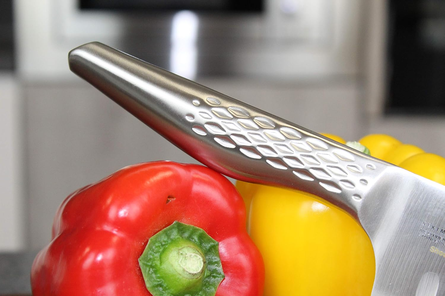 Kai Kai AB5157 Santoku Knife Dimple, Seki Magoroku Artisan Product, 6.5 Inches (165 Mm), Made in Japan, Dishwasher Safe