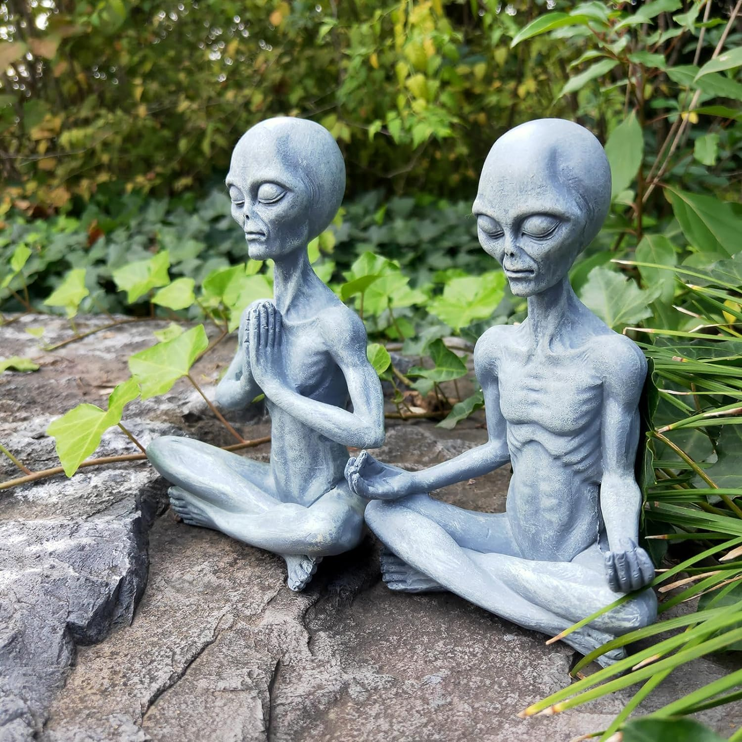CHBDJY Alien Statue, Meditation Yoga Alien Figure, 6.3" H Resin UFO Alien Sculpture for Home Indoor Outdoor Patio Lawn Yard Decor, Collectable Gift - Pose 2 - Gary image number 5