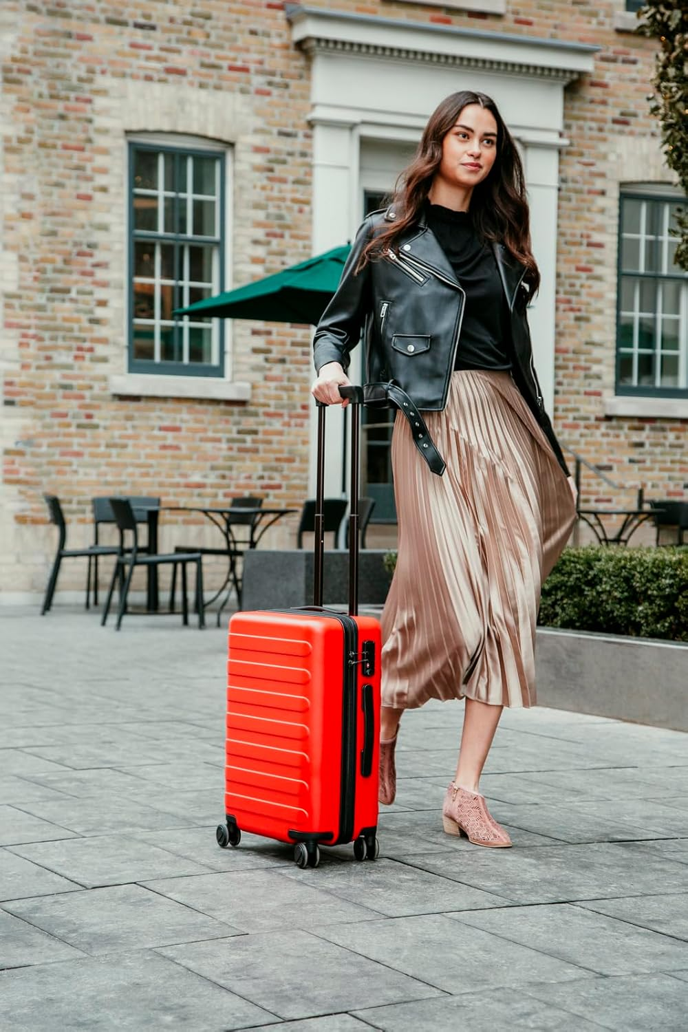 NINETYGO Carry on Luggage 22X14X9 Airline Approved, 20 Inch Hardshell Spinner Hardside Suitcase with Wheels, USB Port, TSA Lock for Travel Quick Getaway Business, Vermilion Red