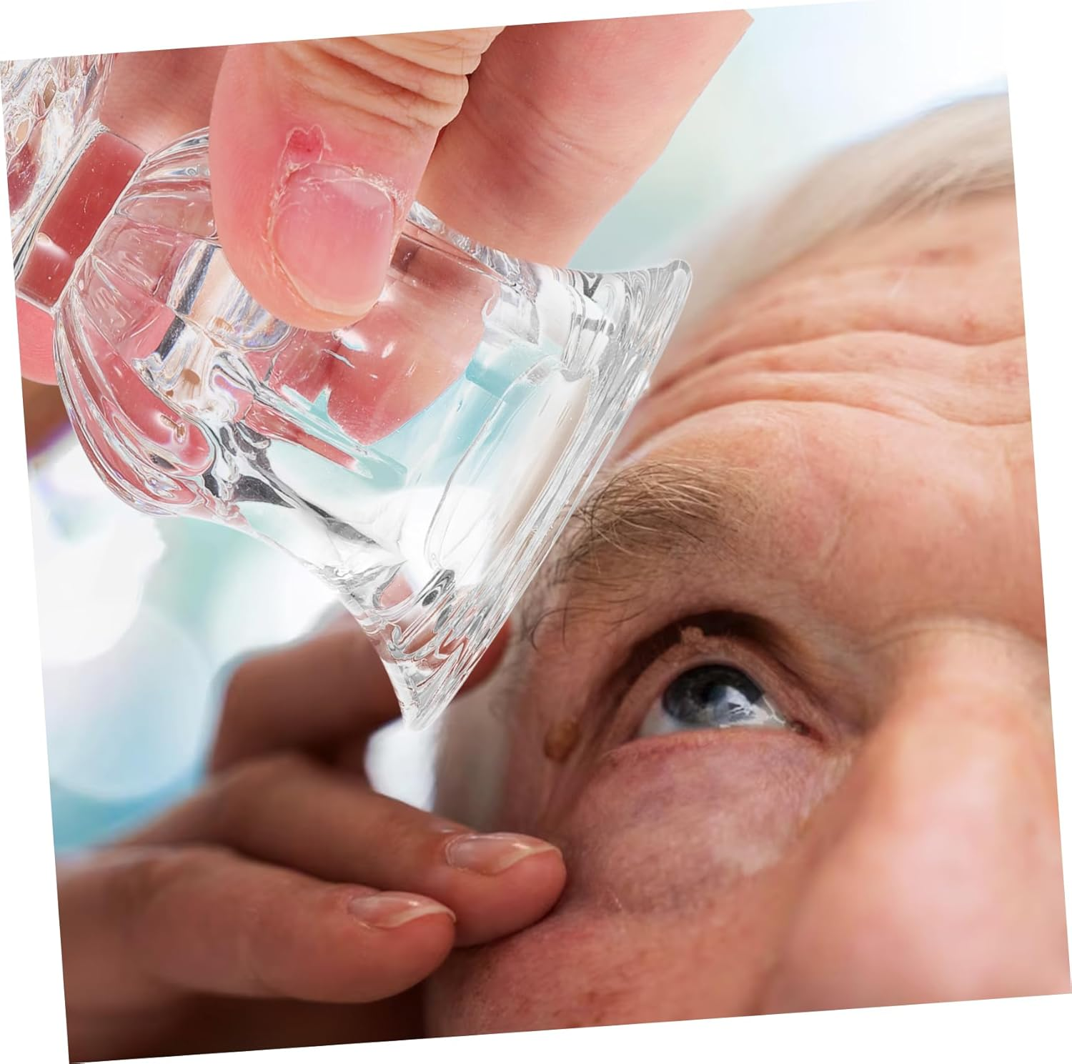 OKUMEYR 2-Pack Portable Glass Eyewash Cups for Eye Rinsing Eyebath Cups for Travel and Home Use image number 3