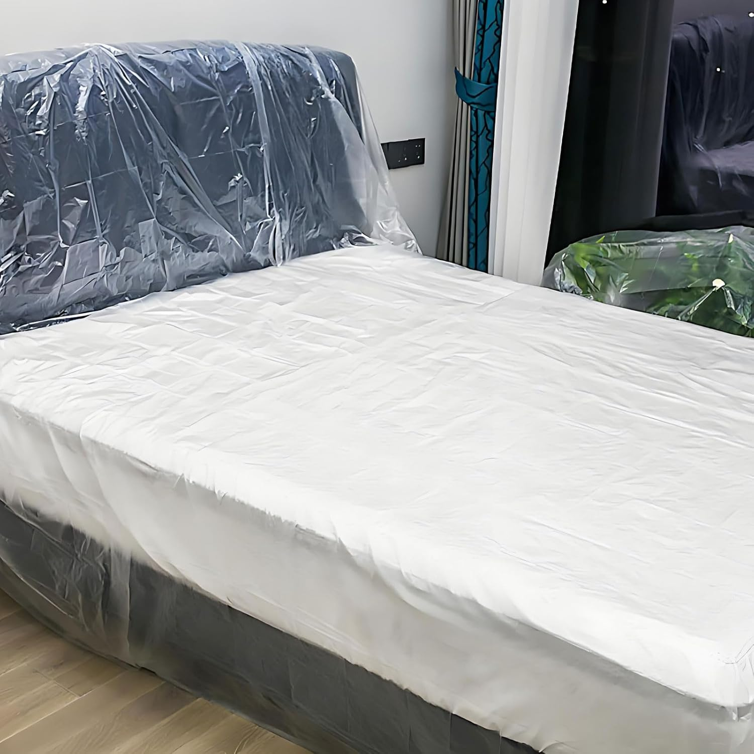 RUIFEN Disposable Furniture Dust Cover, 8.5Ft X 8.5Ft Plastic Film, 20 Sheets per Pack, for Home Decor, Sofa Bed Mattress Protector, Waterproof Transparent Dust Cover