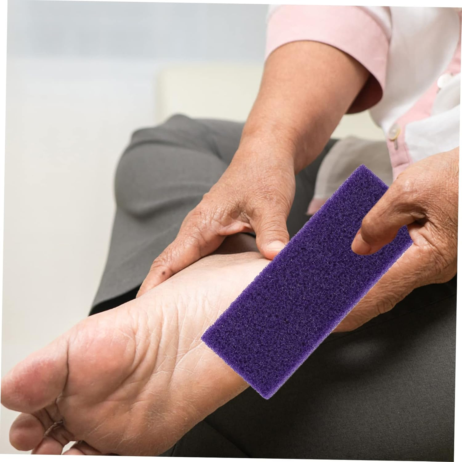 Garneck 2Pcs Foot Pumice Stone for Callus Removal Eco-Friendly Dead Skin Exfoliator Comfortable Grip Foot Care Scrubber Purple Color image number 5