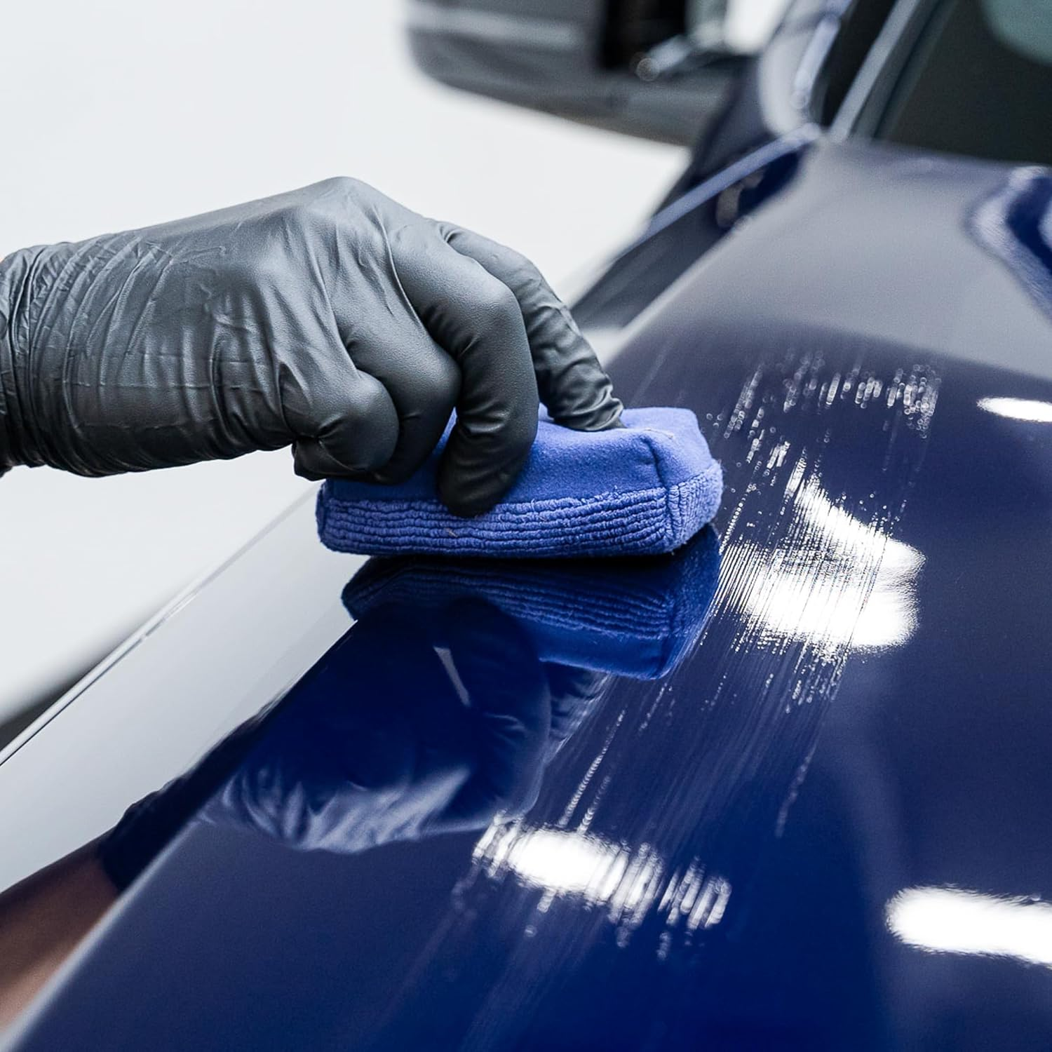 GYEON MOHS EVO 50 Ml Ceramic Coating for Cars | the Ultimate DIY Ceramic Coating | Extremely Slick and Easy to Apply | 3-5 Years Durability image number 3