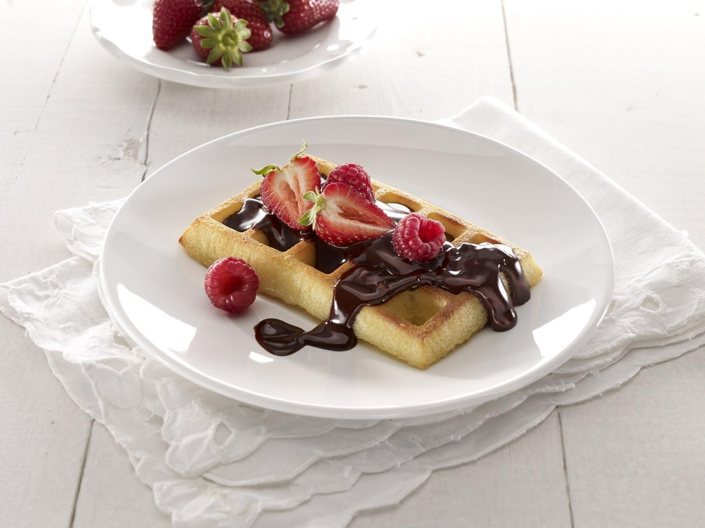 L&eacute;ku&eacute; Waffle Mould, Set of 2, Red image number 2