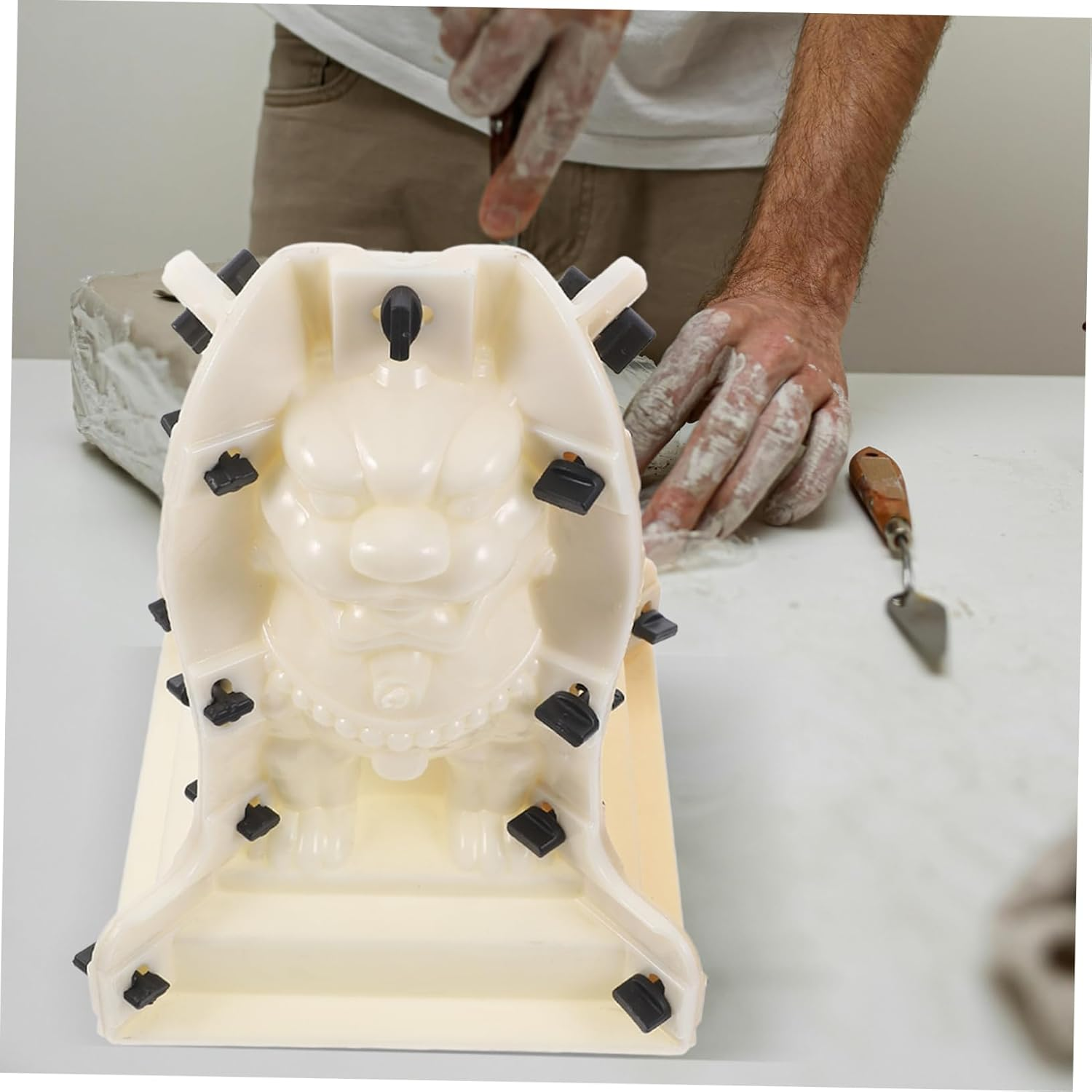 Roman Column Concrete Ball Mold Small Stone Lion Design for Garden Balustrade and Edging, Thickened Cement Mold for Outdoor Landscaping Walkways and Patio D&eacute;cor