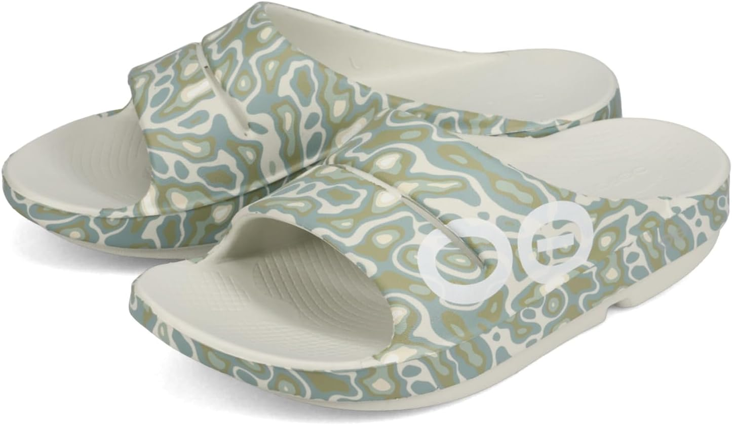 OOFOS Womens Mens Oocloog Clog Oocloog Clog Black Size: