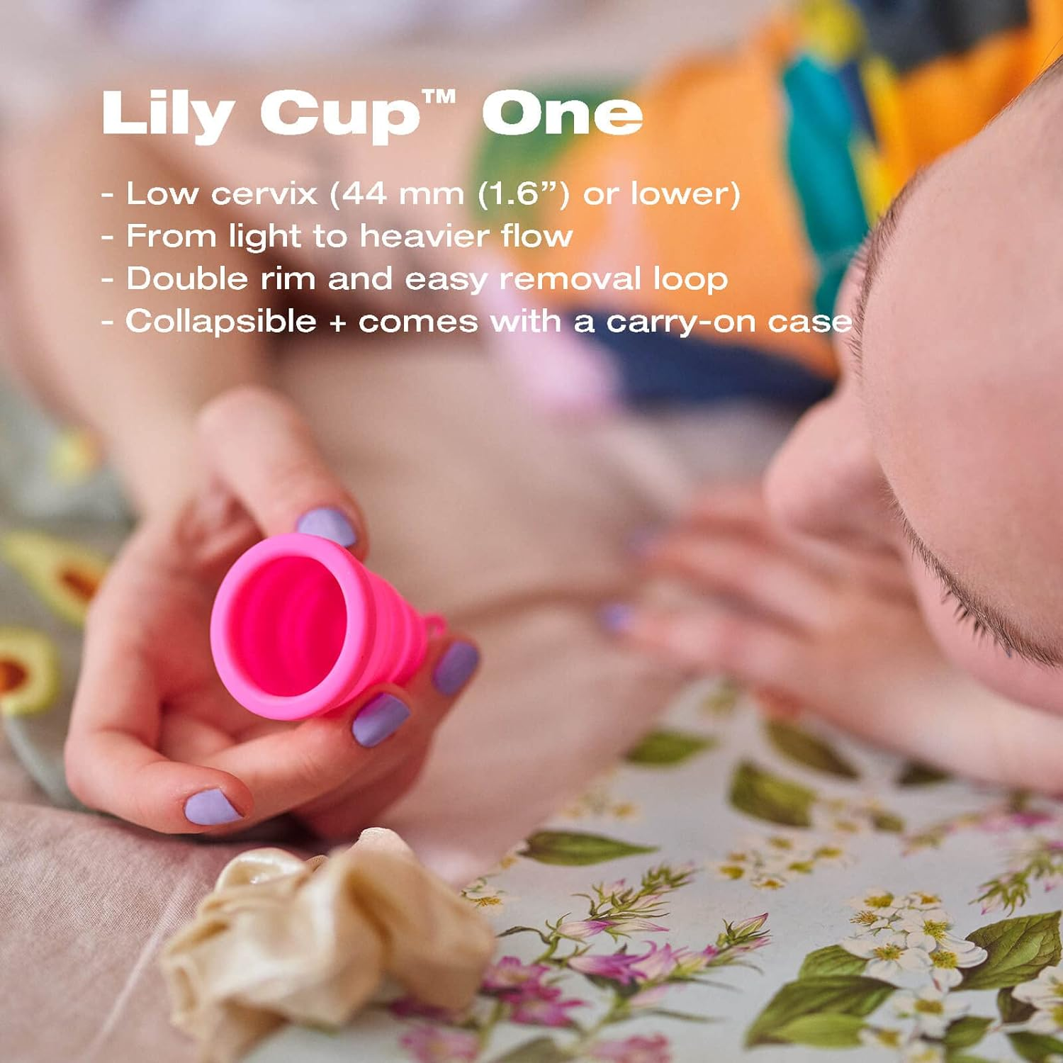 Intimina Lily Cup One - the Collapsible Menstrual Cup for Beginners, Period Cup for Teens image number 2
