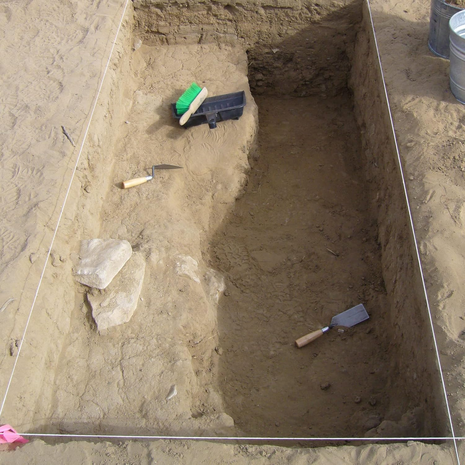 MARSHALLTOWN Archaeology Pointing Trowel, 4 X 2 Inch London Pattern Blade, High Carbon Steel, Wood Handle, Made in the USA, 46 114S image number 1