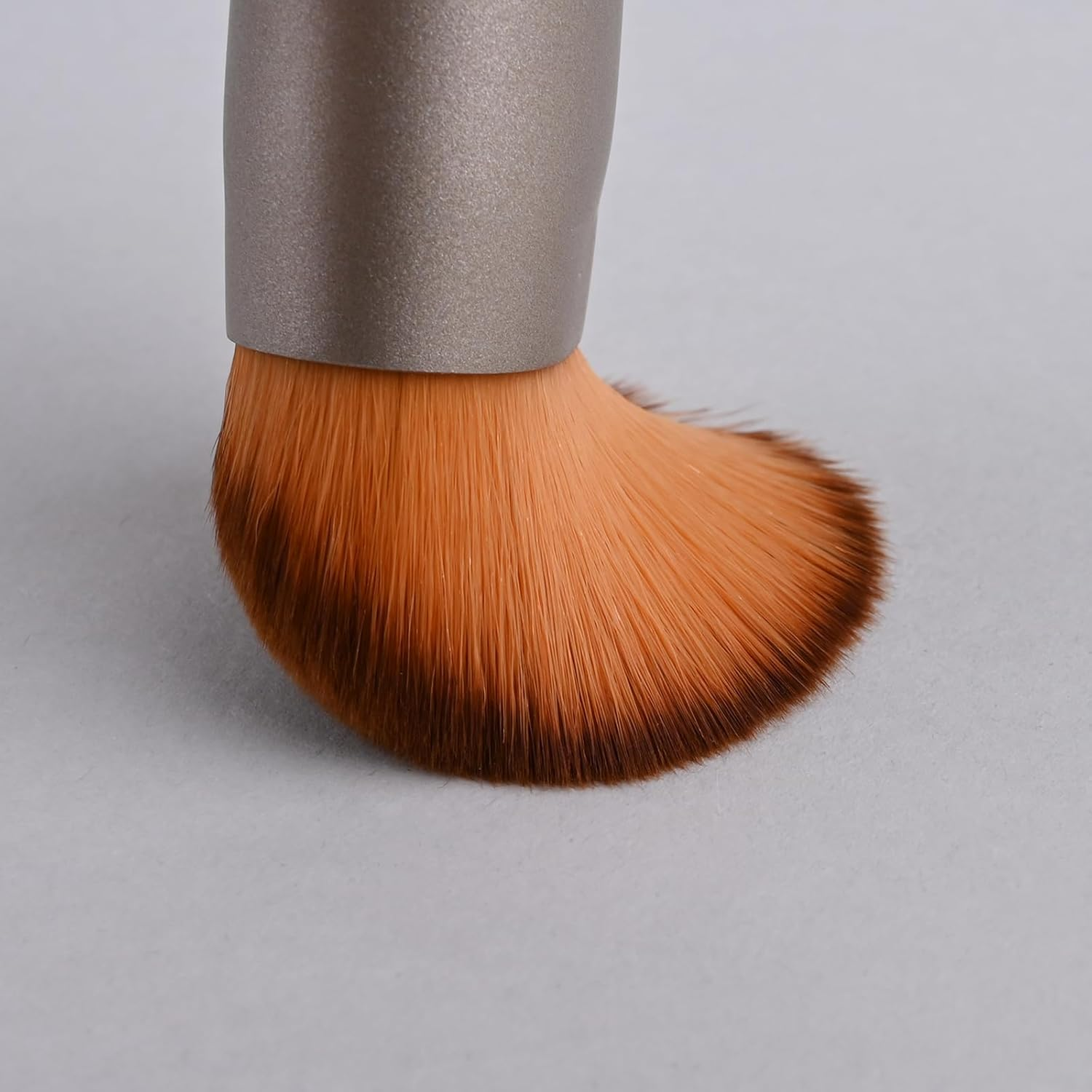 Kabuki Makeup Brush - Angled Blender Brush for Powder, Cream, Liquid Foundation, Sunscreen, Blush Blending & Bronzer - Professional Make up Brush - Full Face Makeup Brush - Vegan & Cruelty Free image number 3
