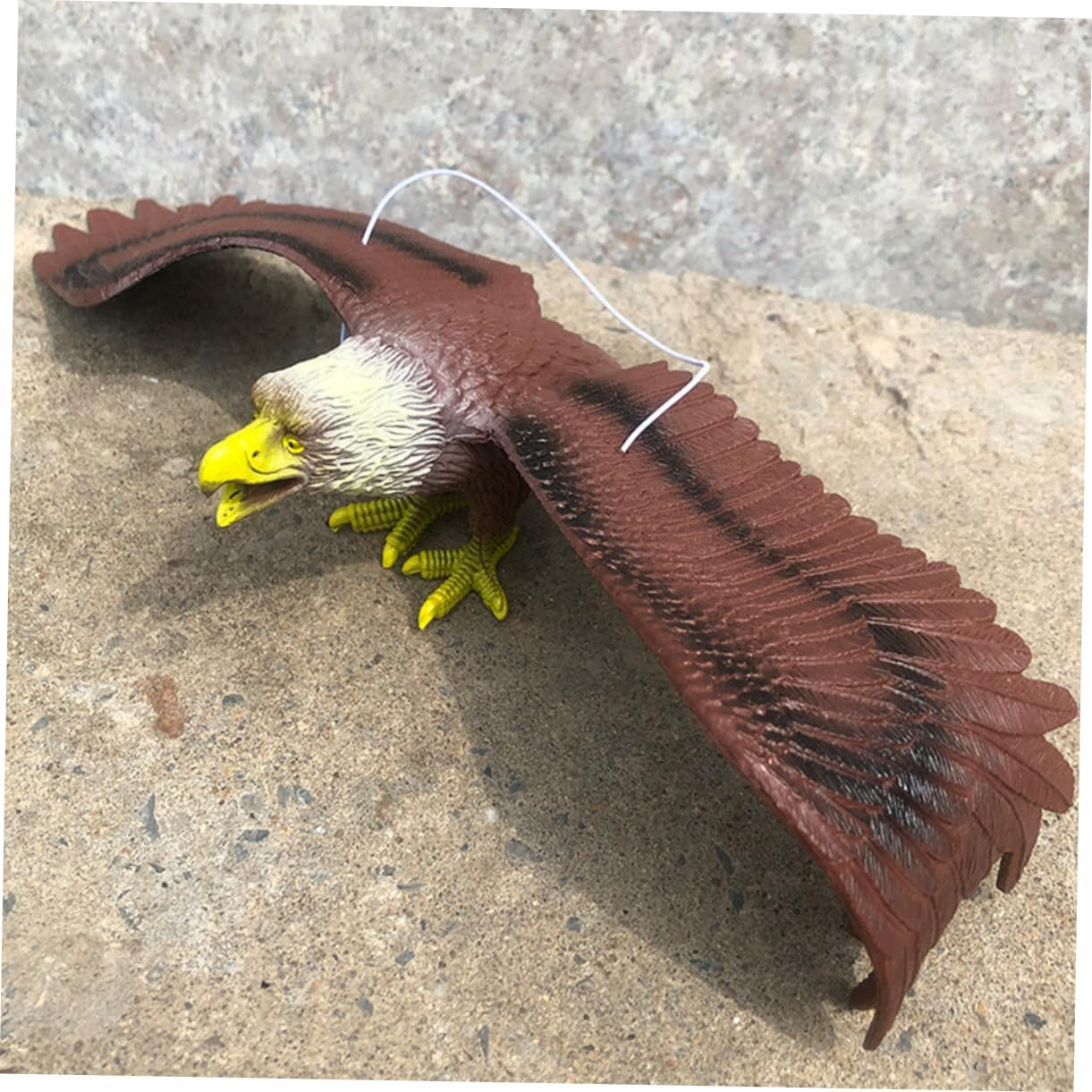 Milisten 2Pcs Large Eagle Simulation Toy Bird Deterrent Decorations Bird Deterrents Decor Outdoor Garden Statue - Brown image number 5