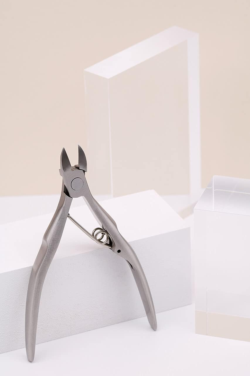 Seki Edge Ingrown Toenail Nipper (SS-203) - Stainless Steel Ingrown Toenail Tool Nail Cutter Nippers for Small Precise Cuts to Prevent in Grown Nails - Pedicure Tools for Men & Women - Made in Japan image number 3