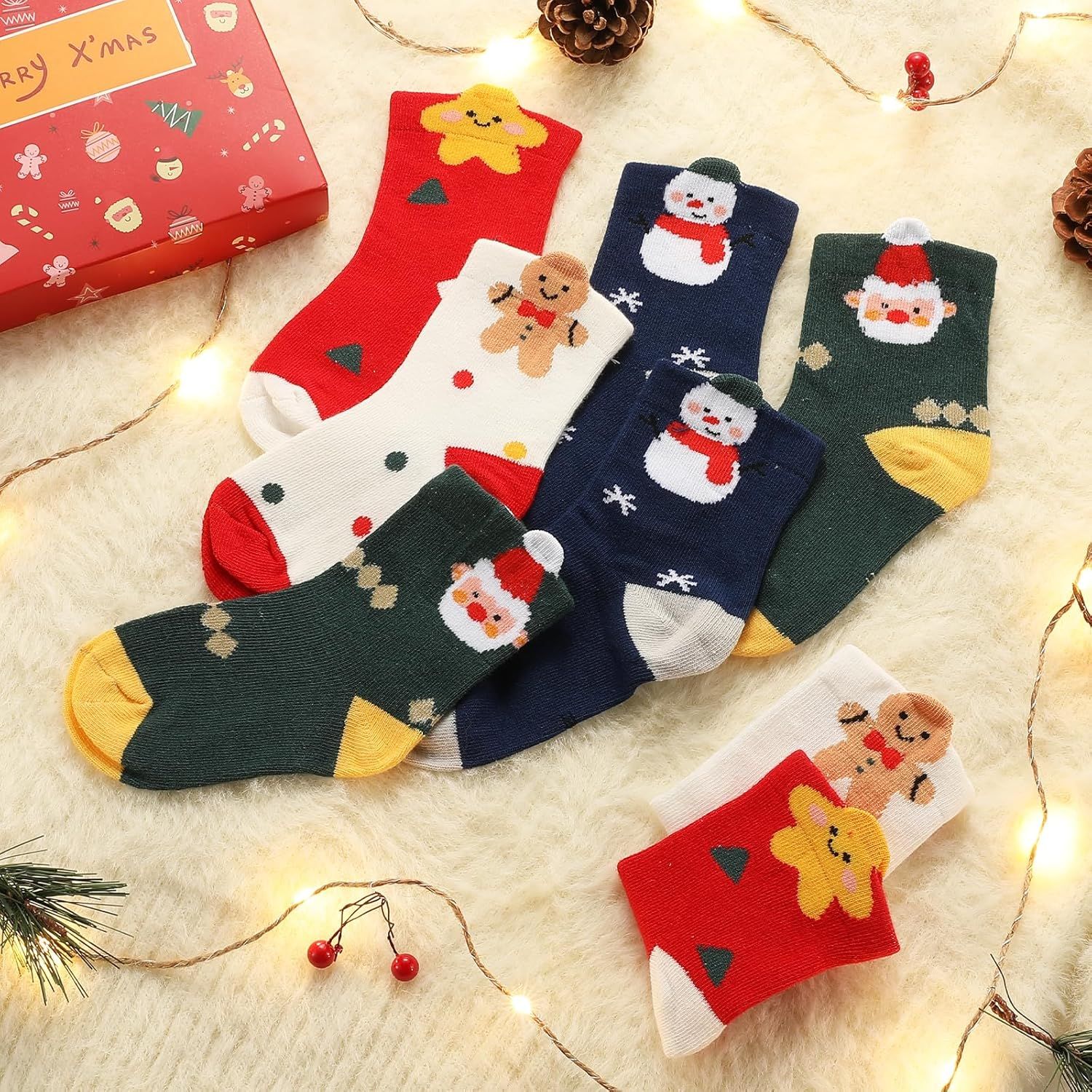 Kids Christmas Socks - 4 Pairs, Christmas Socks for Kids, Ideal Present for Boy & Girl for Birthday & Christmas, Size L (6-8Years)
