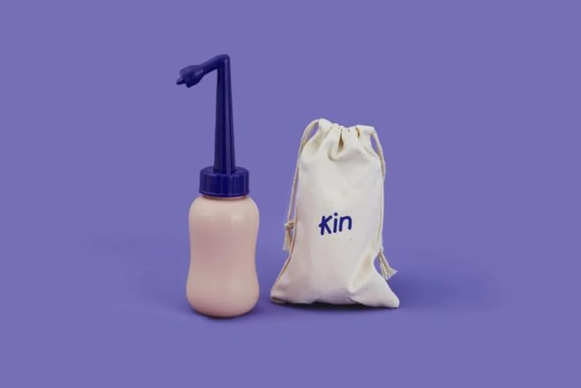 Kin Peri Bottle 300Ml | Ergonomic Postpartum Care Bottle | Gentle Cleansing for Vaginal and C-Section Recovery, Postpartum Care Portable Travel Bidet | 1 Count image number 4