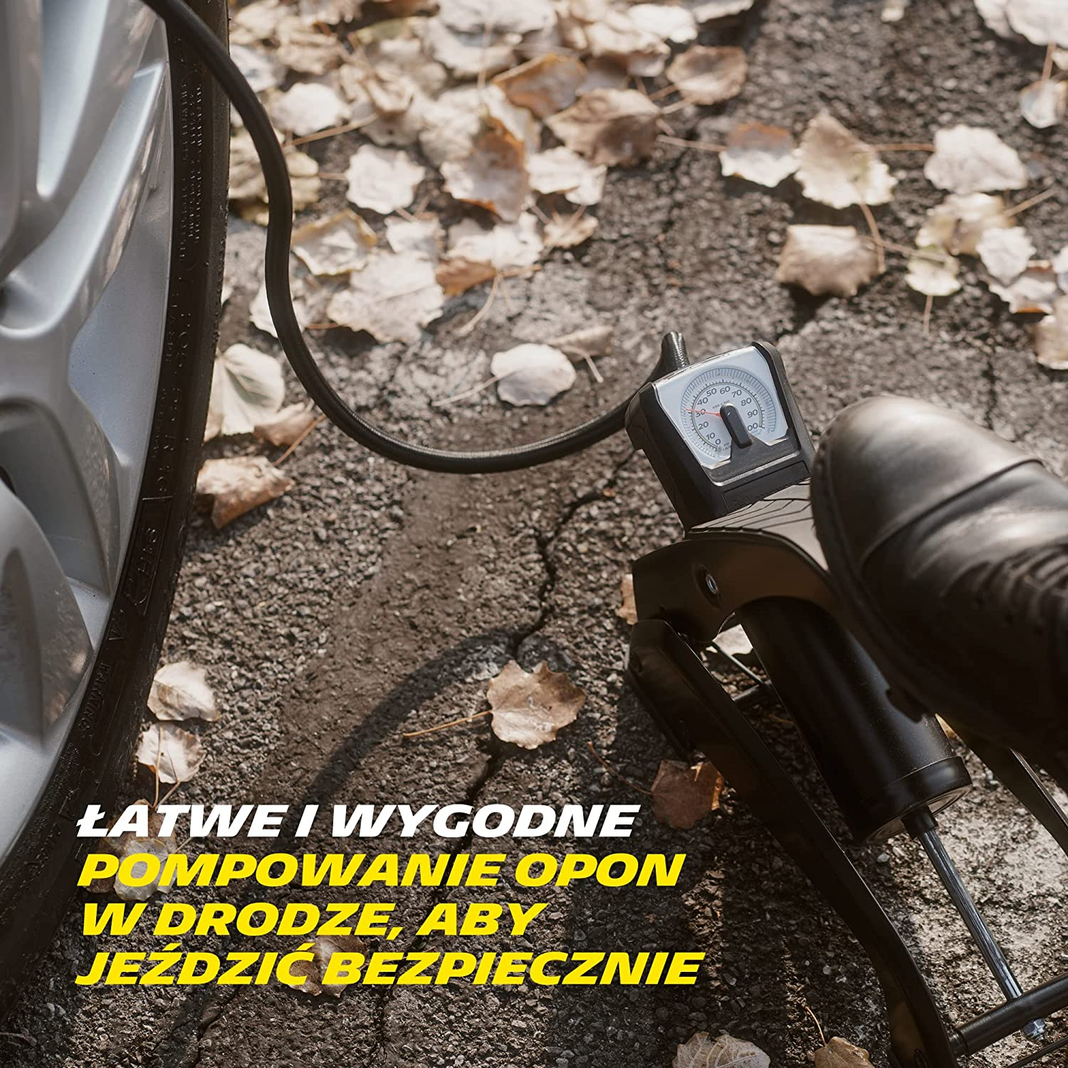 MICHELIN Single Barrel Analogue Tyre Foot Pump with Gauge Accuracy up to +/- 1 PSI, Dual Display PSI and BAR & Snap-In Adaptor Storage (12204), Black