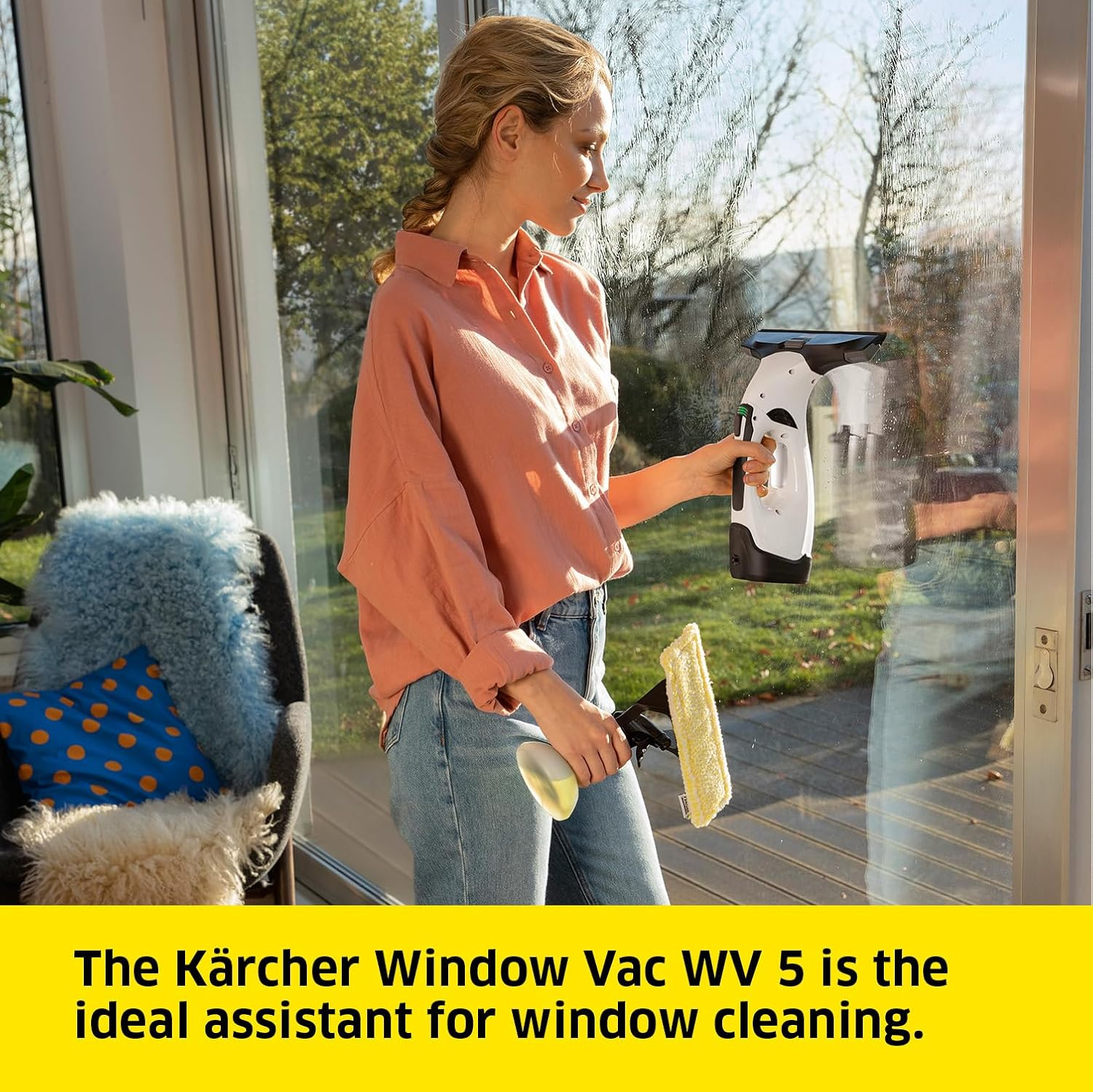 K&auml;rcher Window Vac WV 5 Plus, Battery Running Time: 35 Min, Removable Battery, LED Display for Battery Status, Suction Nozzle: 280 Mm, Spray Bottle with Microfibre Cloth, Window Cleaner Concentrate image number 2