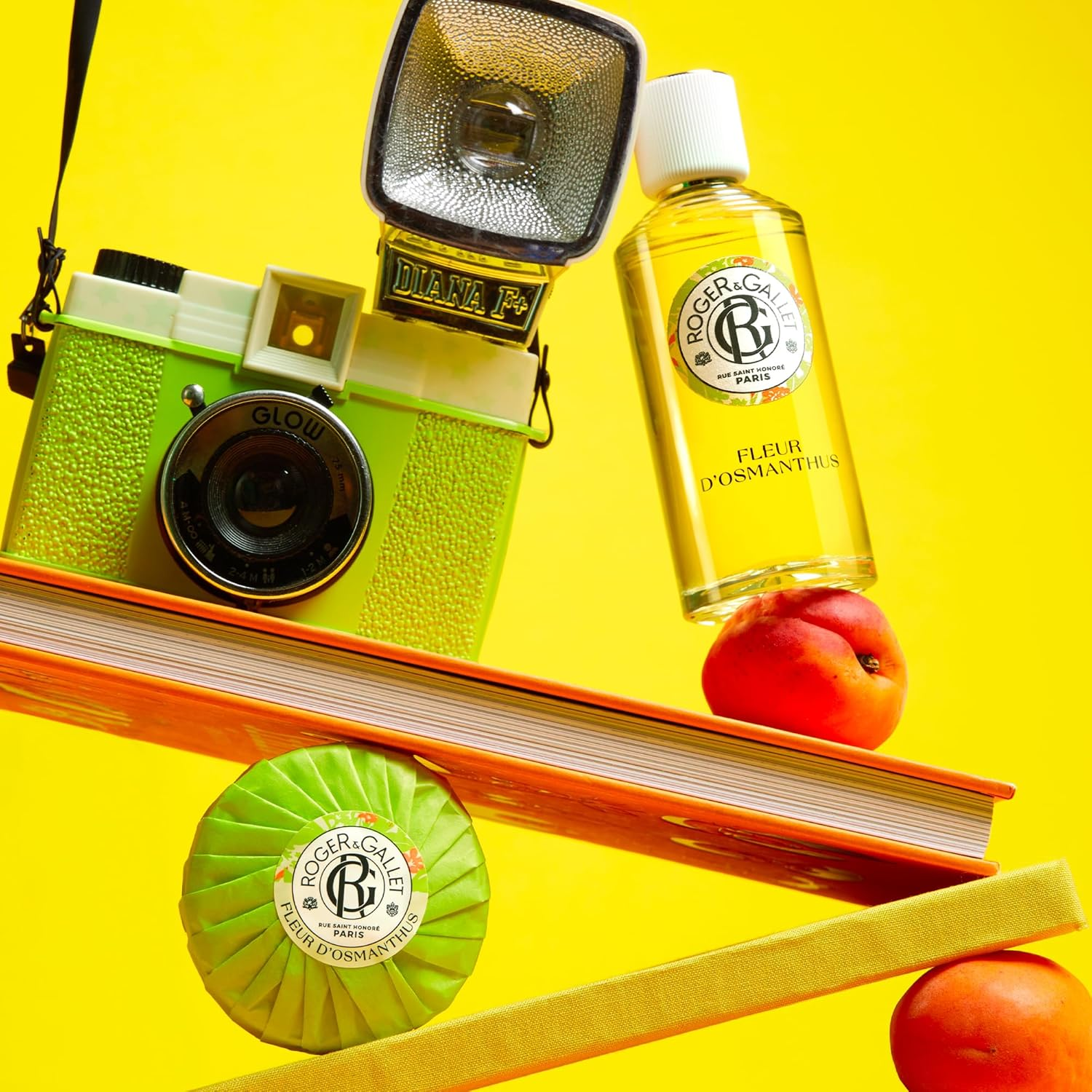 Roger & Gallet Wellbeing Fragrant Water Spray - Osmanthus Flower for Unisex 3.3 Oz Spray image number 1