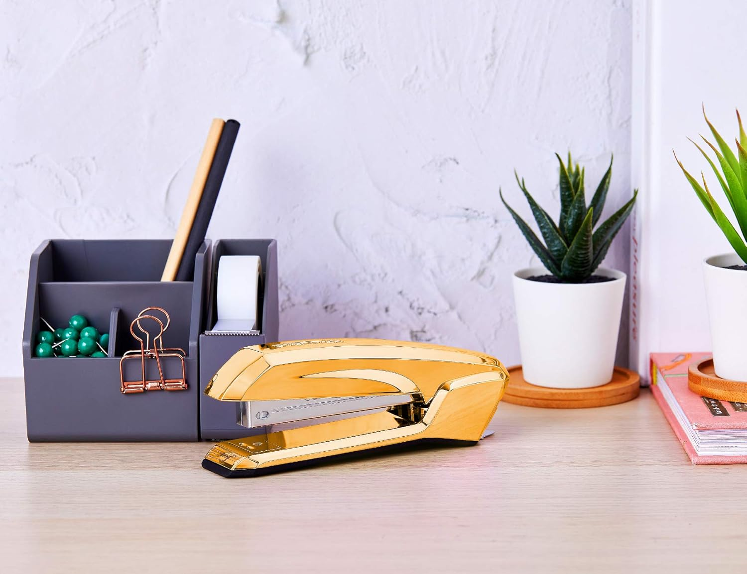 Bostitch Office Ascend 3 in 1 Stapler with Integrated Remover & Staple Storage, 20 Sheet Capacity, Gold Chrome image number 4