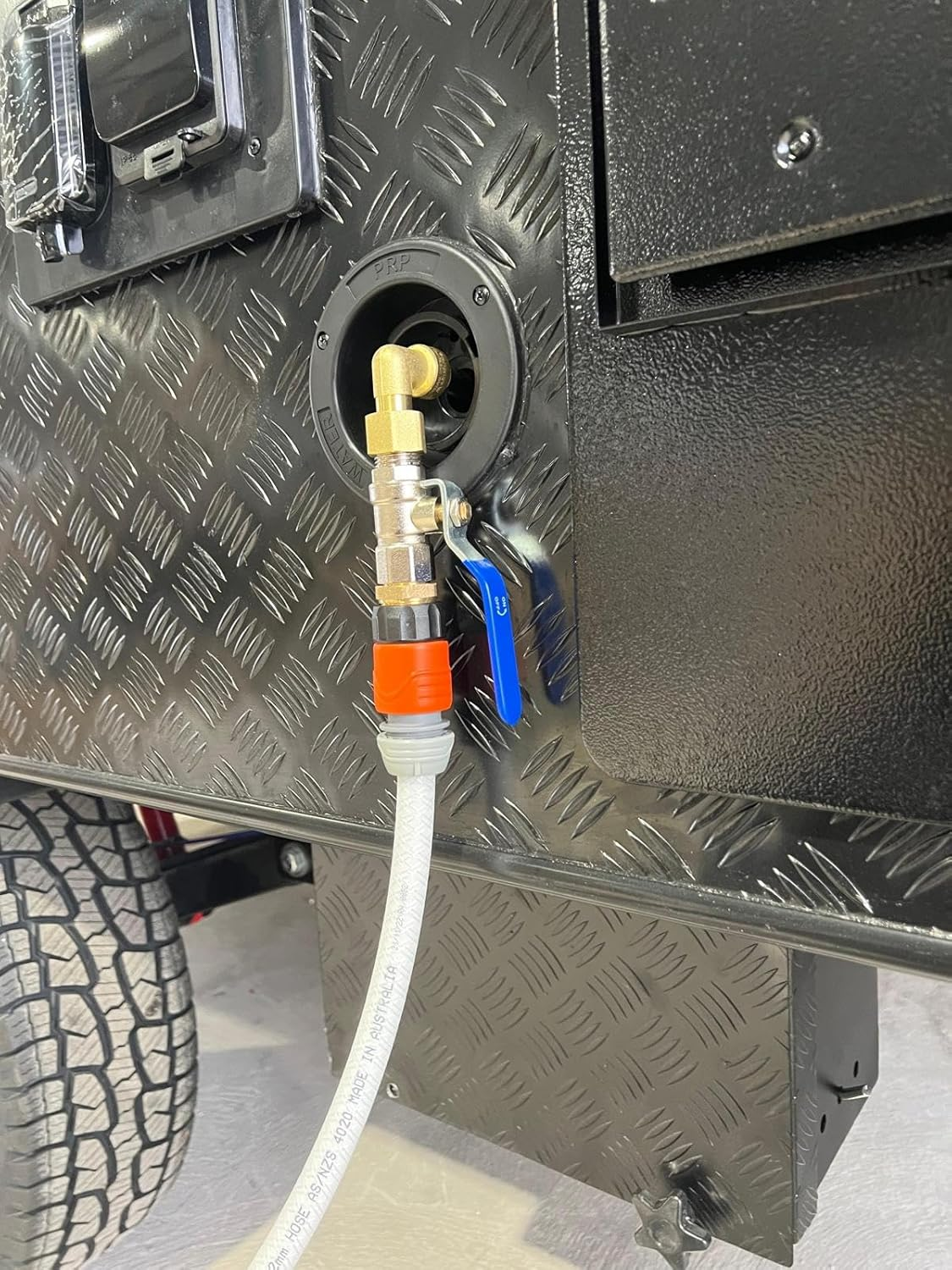 Plenty River Caravan/Rv Water Tank Quick Filler Watermark (Lead Free Brass) image number 1