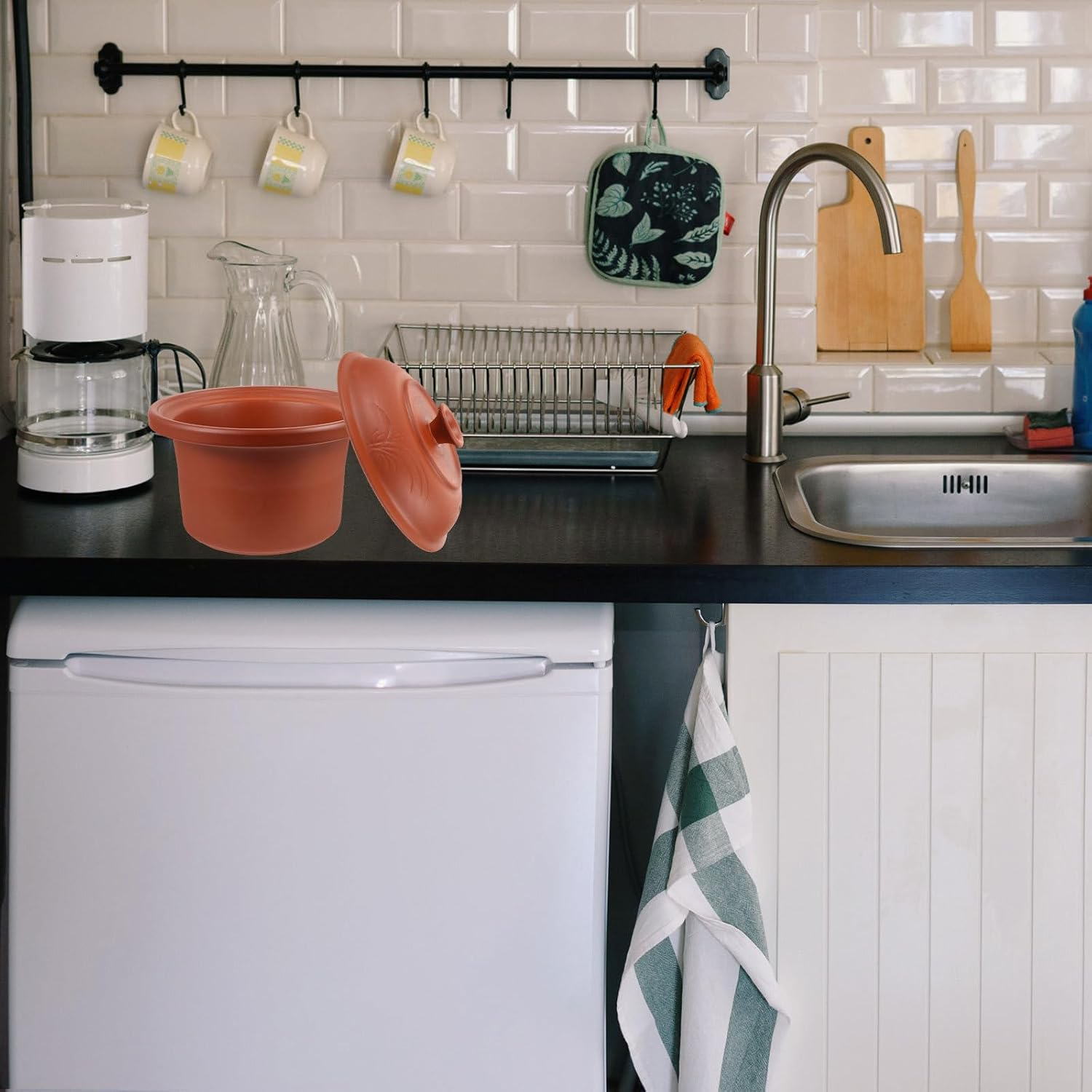 Ipetboom Slow Cooker Ceramic Insert Liner 4.5L Red Clay Pot Replacement, Reusable Kitchen Pot Insert for Daily Use Cooking and Slow Cooker Accessories image number 4