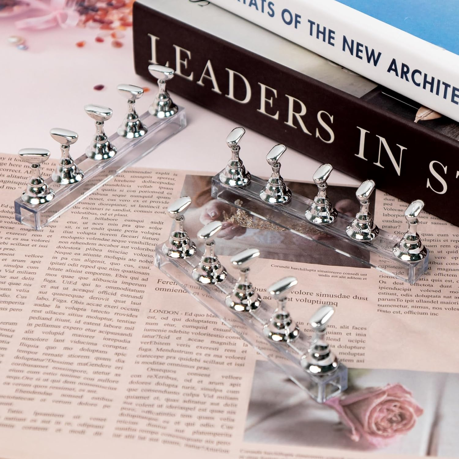 Koceci 4 Sets Nail Stand for Painting Nails and 200 PCS Reusable Adhesive Putty, Sliver Acrylic Nail Holder for Painting Nails, Press on Stand for Beginners, DIY Painting Use, Home and Salon Supplies image number 2