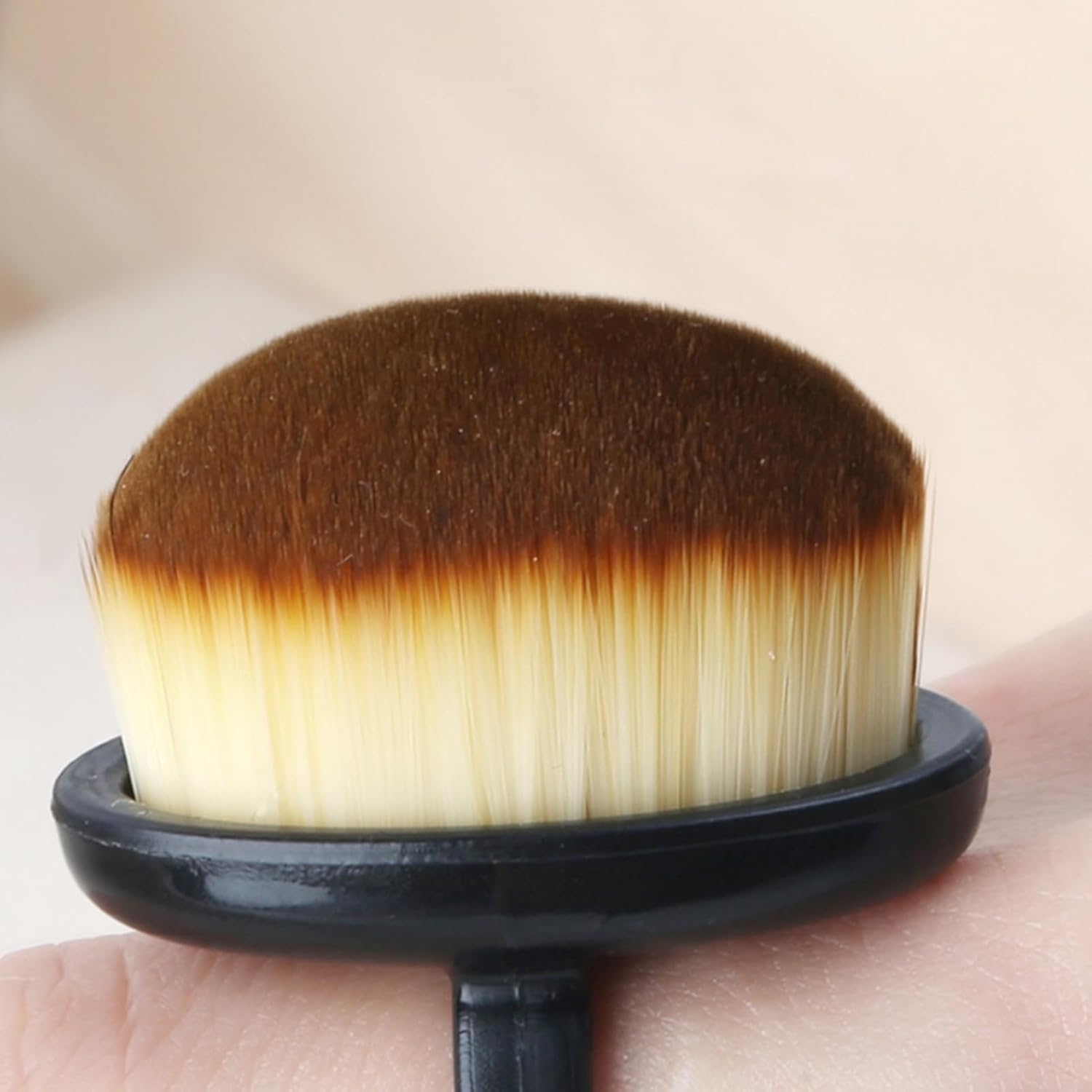 Finger Ring Nail Dust Brush | 1.6 Inches Powder Remover Brush | Nail Dust Remover | Soft Manicure Art Supplies Makeup Tool for Travel, Vacation, Outdoor, Home, Salon image number 5