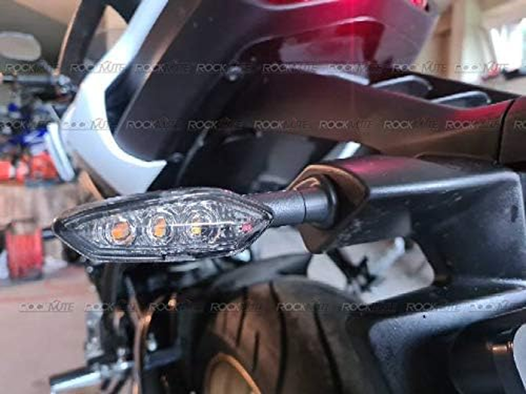 Motorcycle LED Turn Signal Indicator Lights for Yamaha MT-01 MT-25 MT-03 MT-10 MT-09 MT-07 TRACER FZ1 FZ6 FZ8 FAZER FZ6R XJ6 TDM900 XSR900 XSR700 Motorbike Front/Rear Turning Blinker 1 Pair (Clear) image number 4