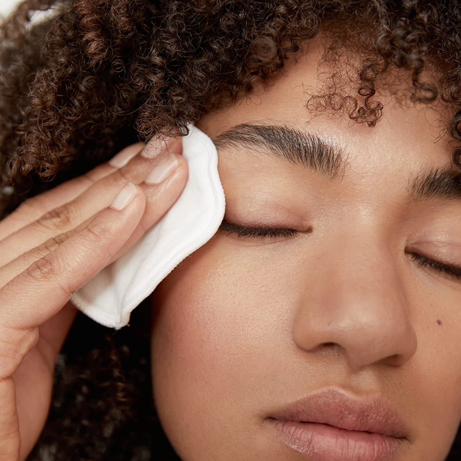 NIVEA Extra Gentle Sensitive Eye Make-Up Remover 125Ml image number 1