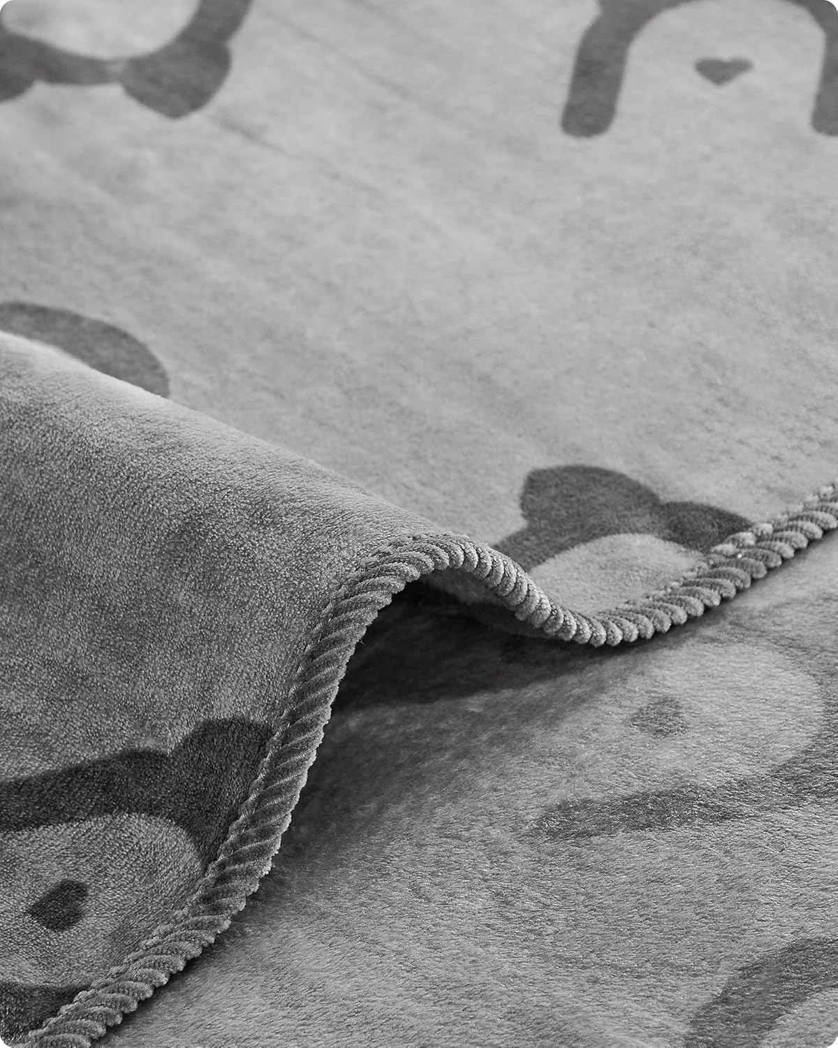 Feandrea Washable Dog Blanket, Set of 3 Pet Blankets, XL, 152 X 127 Cm, for Medium Large Dogs, Flannel, Protective Blanket for Sofa, Slate Grey PPB015G01 image number 5