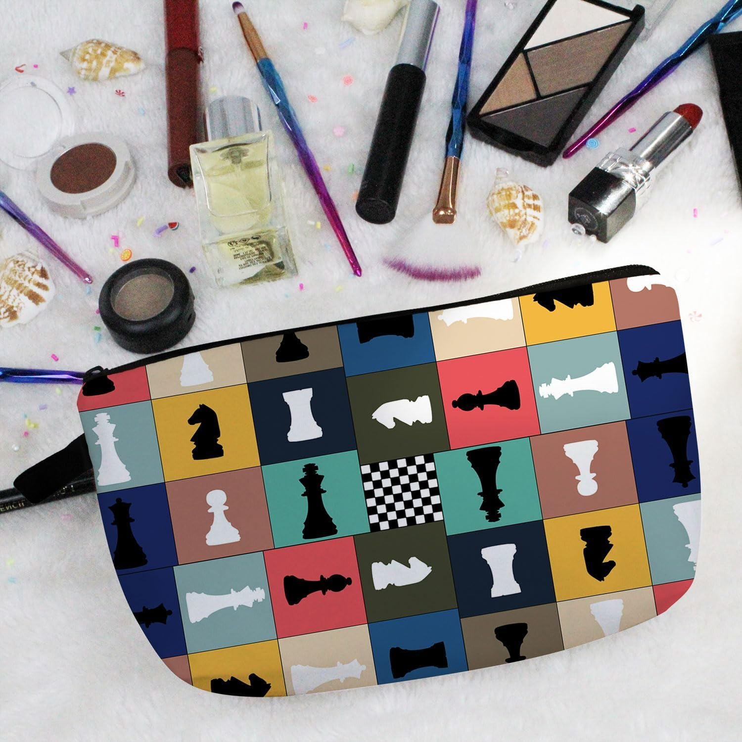 Livel Lhood Chess Makeup Bag Cute Small Organizer Zipper Pouch Chess Cosmetic Bag Christmas Birthday Present for Chess Lovers Players Friends Women