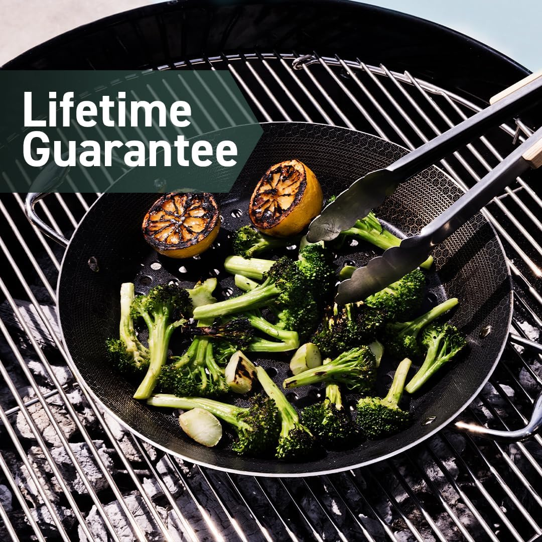 Hexclad Hybrid Nonstick BBQ Grill Pan, Dishwasher-Friendly, BBQ and Oven-Safe up to 480&deg;C image number 5