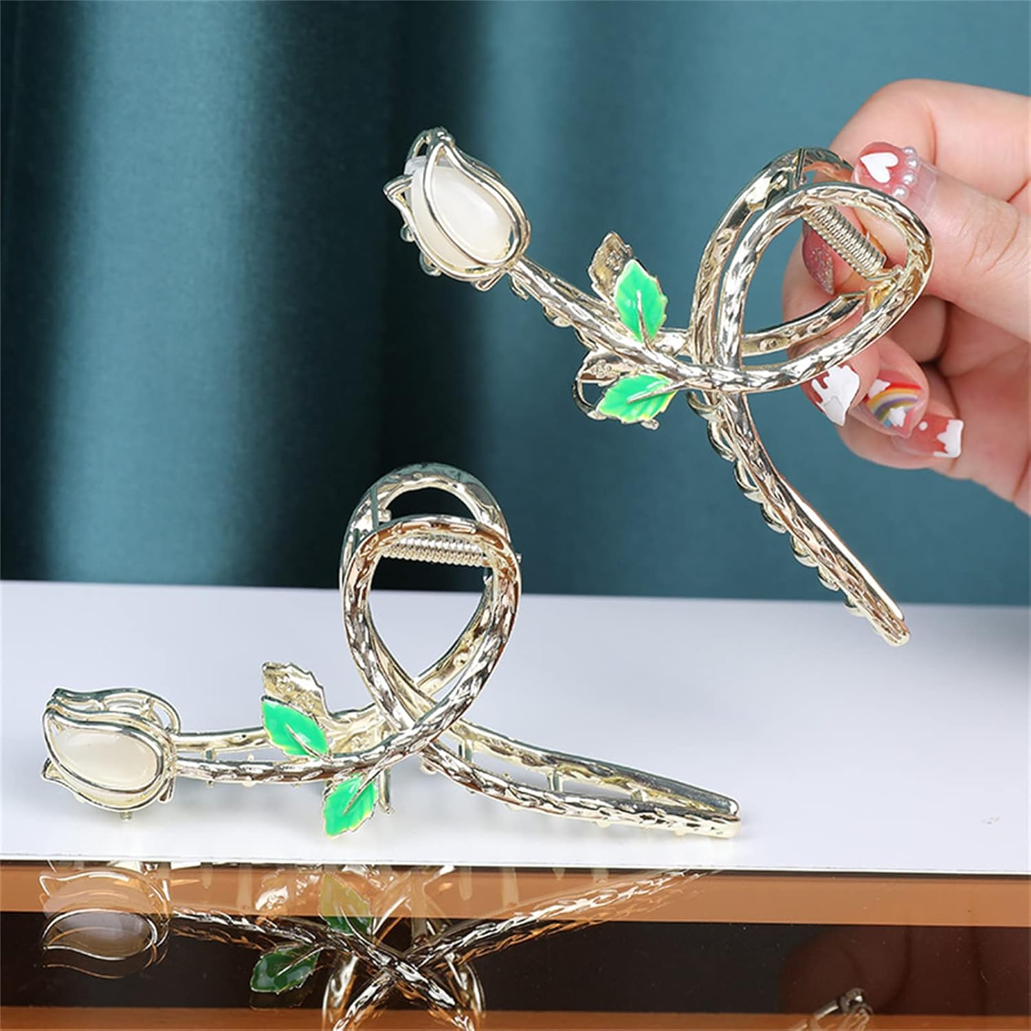 Hair Clips for Women, Cute Claw Clip, Creative Hair Accessories,Opal Tulip