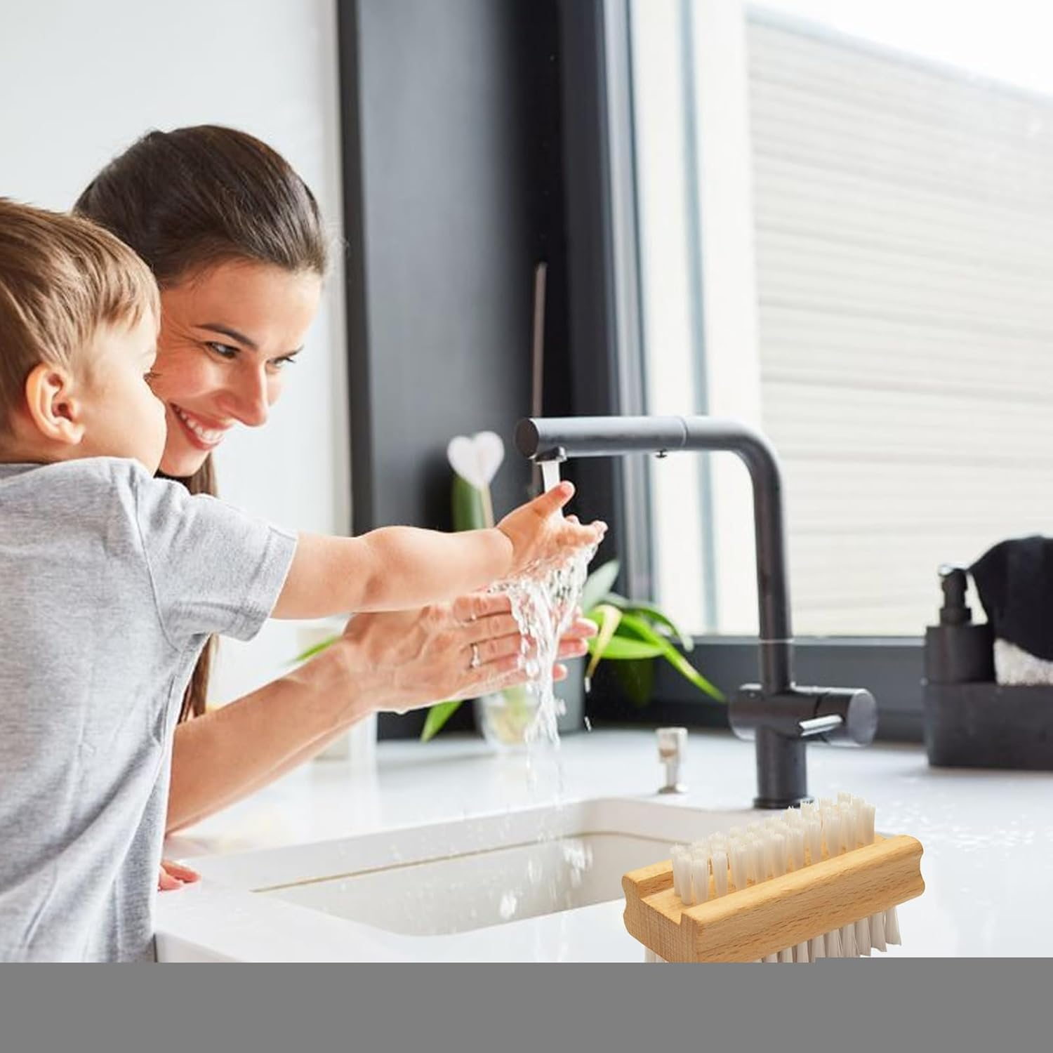 Nail Cleaning Brush - Wooden Nail Brush, 10Cm Finger Bru.Sh - Double-Sided Wooden with Non-Slip Handle for Manicure & Hygiene, Ideal for Children, Men, and Women at Home, in the Salon, or on The image number 6