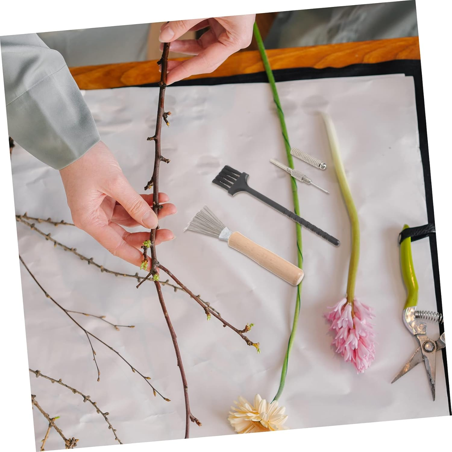 SEWACC Kenzan Pin Straightening Tool Floral Frogs Cleaner Flower Arrangement Tool for Ikebana and Home Decor Gardening Floral Arranging Supplies image number 2