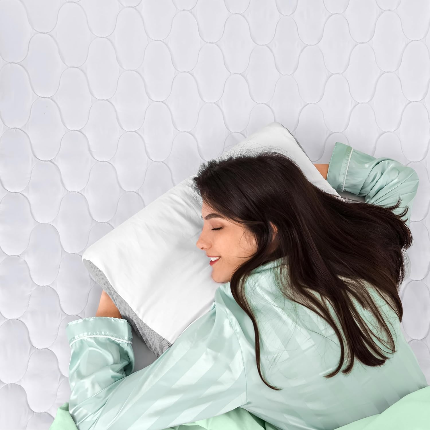 NY Threads Mattress Protector Waterproof Quilted Fitted King Size, Mattress Cover Stretches up to 40 Cm Deep Mattress Topper, Waterproof Mattress Pad in Onion Quilting Pattern (1, White 183X203 Cm) image number 1