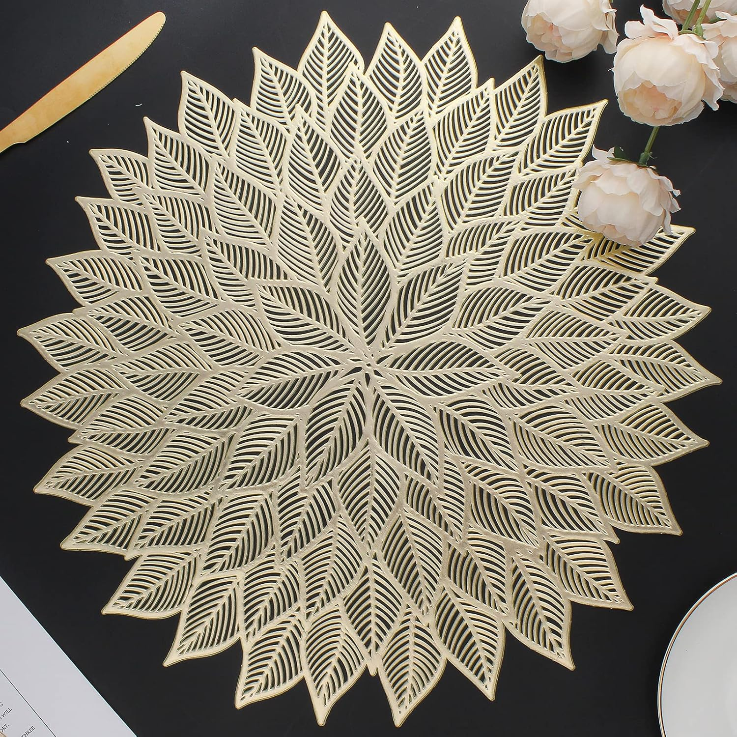 Placemats Set of 6, round Hollow Out Flowers Place Mats for Dining Table Pressed Vinyl Blooming Leaf Table Mats for Holiday Party Wedding Accent Centerpiece Dinner Table Decoration (Silver)
