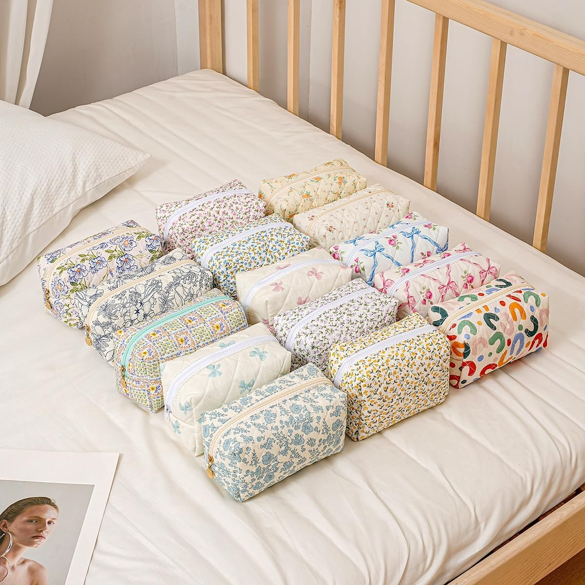 WHHJM Cute Floral Makeup Bag Small Cotton Quilted Cosmetic Bag, Aesthetic Essential Bag Emergency Bag Gift for Women Girls Travel Accessories (Blue Floral) - A2 Pink Floral image number 6