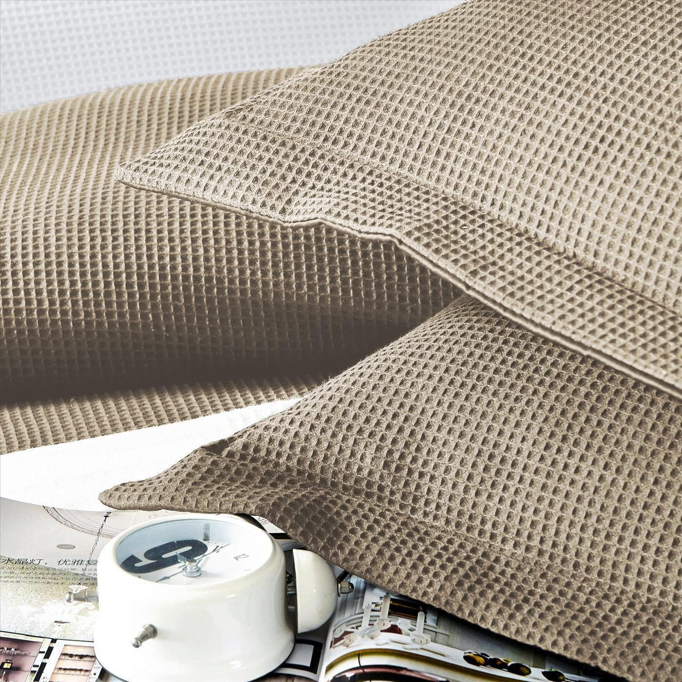 Shangri La 225 Thread Count Honeycomb Quilt Cover, Double, Linen image number 3